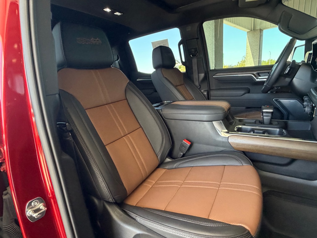 Photo 37 of this CHEVROLET SILVERADO 1500