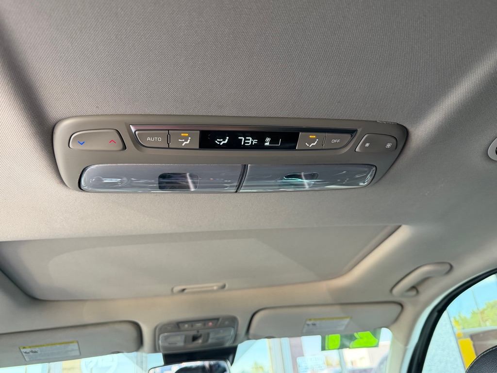 Photo 28 of this KIA TELLURIDE