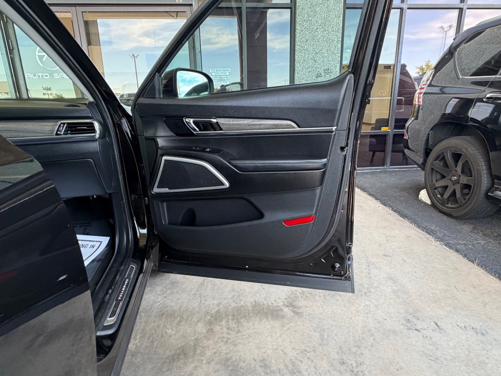 Photo 46 of this KIA TELLURIDE