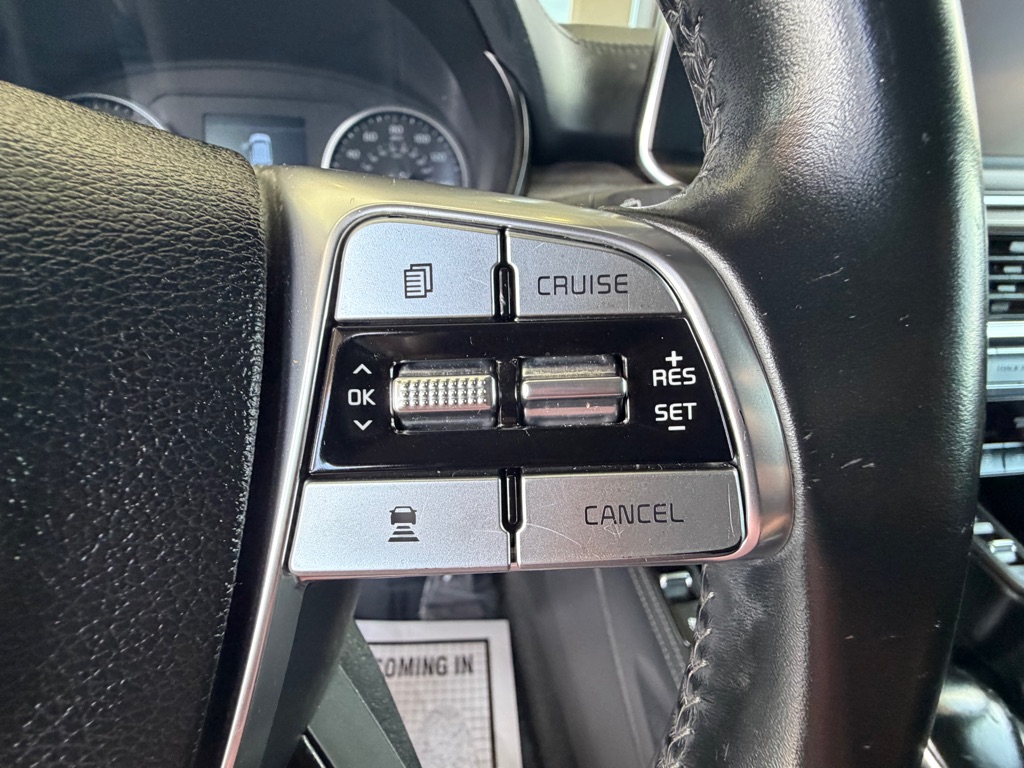 Photo 10 of this KIA TELLURIDE