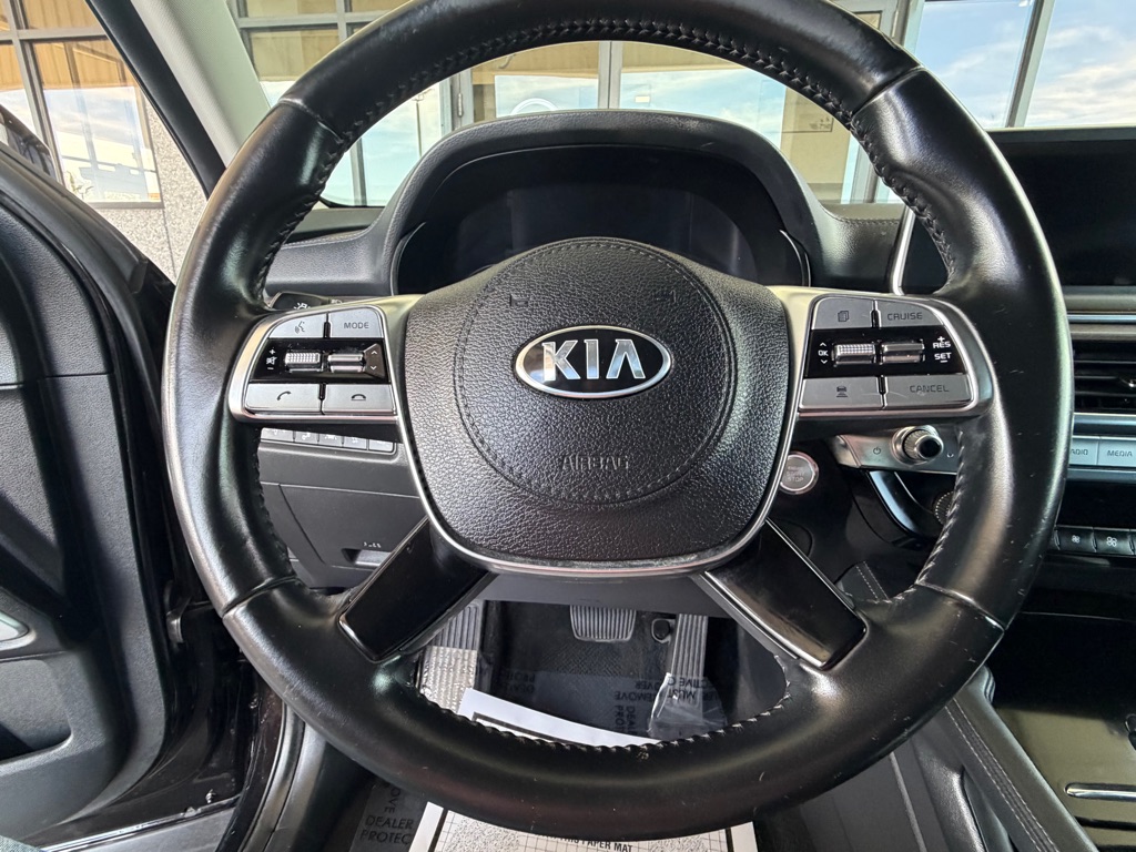 Photo 8 of this KIA TELLURIDE