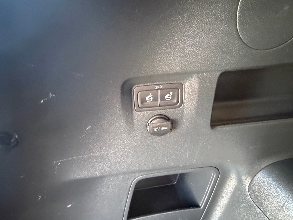 Photo 37 of this KIA TELLURIDE