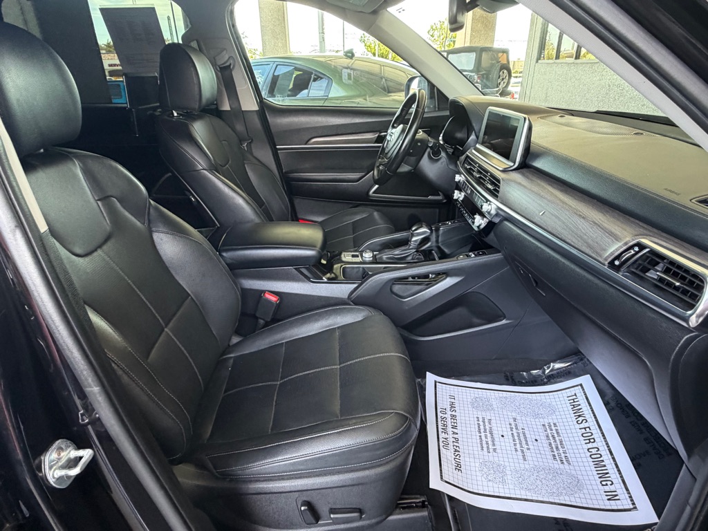 Photo 43 of this KIA TELLURIDE