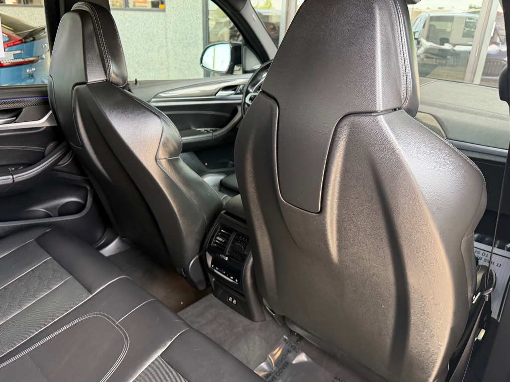 Photo 36 of this BMW X3