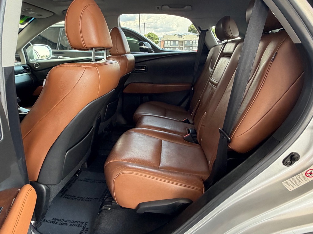 Photo 22 of this LEXUS RX