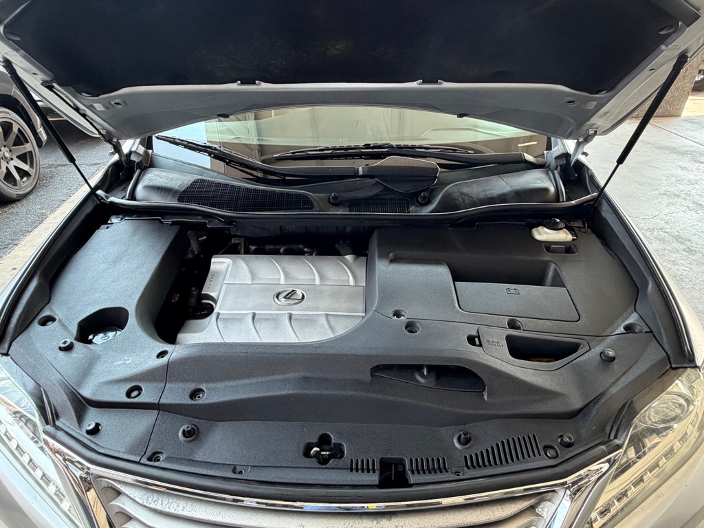 Photo 56 of this LEXUS RX