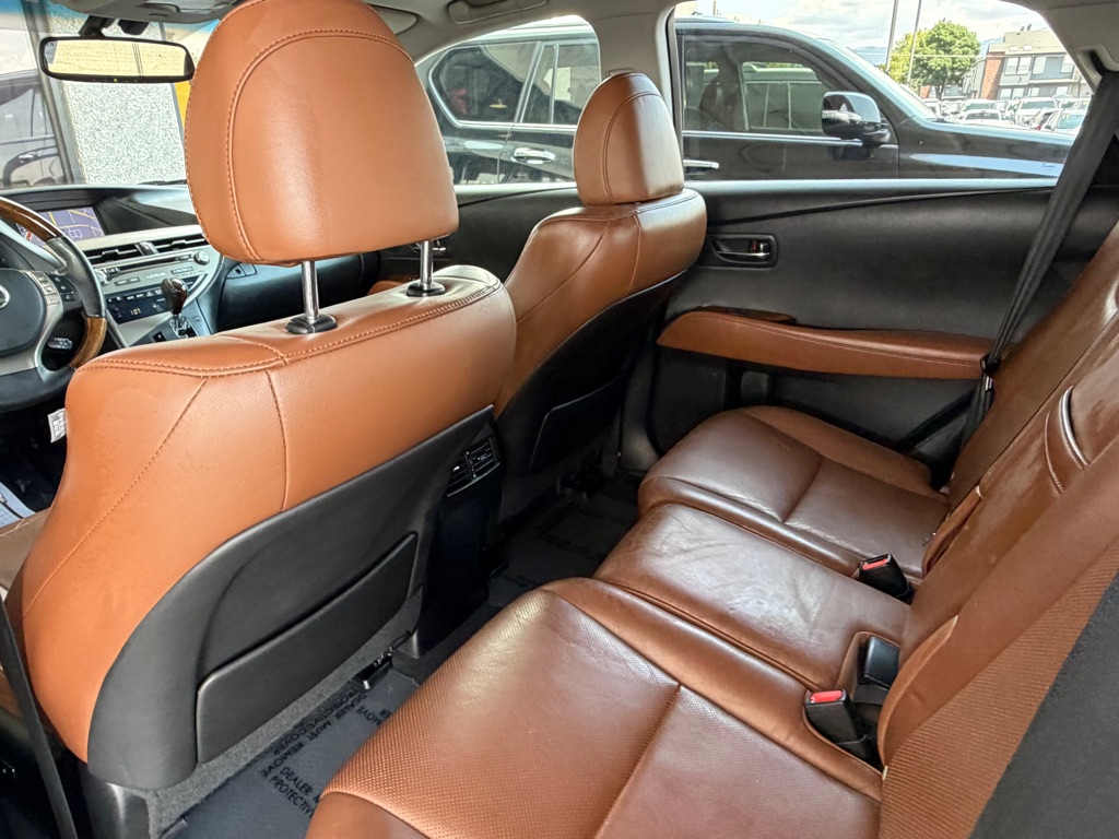 Photo 24 of this LEXUS RX