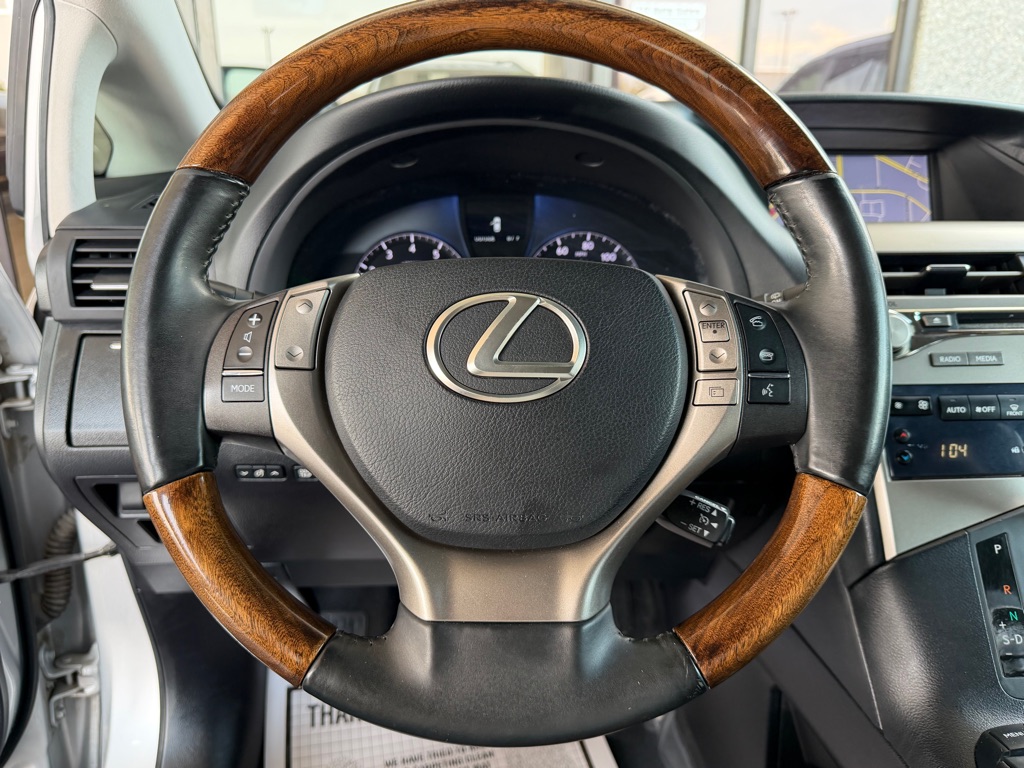 Photo 8 of this LEXUS RX