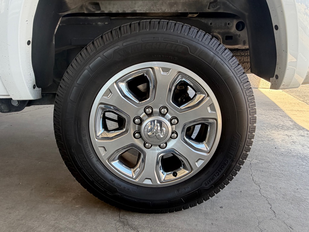 Photo 60 of this RAM 2500