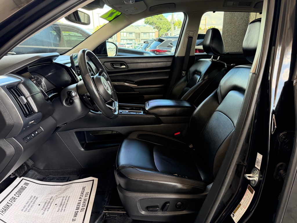 Photo 5 of this NISSAN PATHFINDER