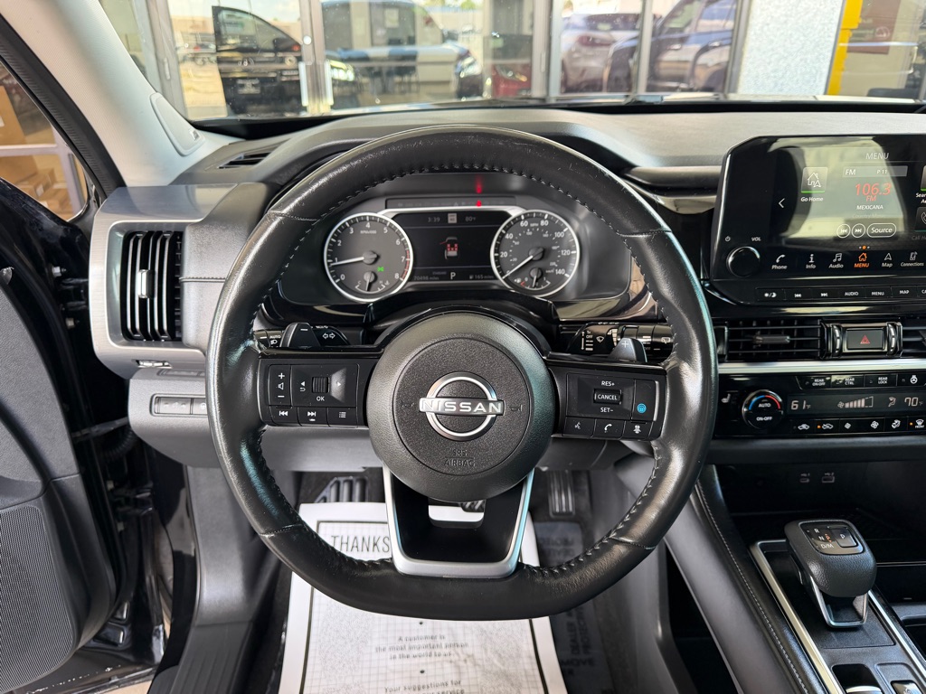 Photo 10 of this NISSAN PATHFINDER
