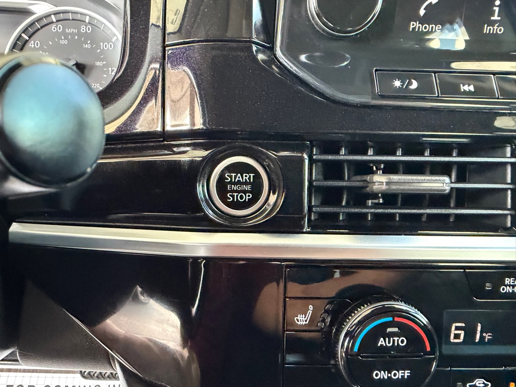 Photo 14 of this NISSAN PATHFINDER