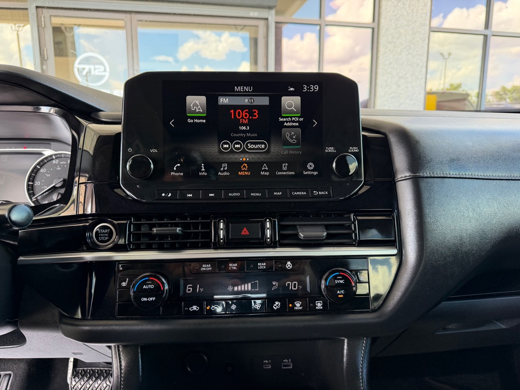 Photo 12 of this NISSAN PATHFINDER