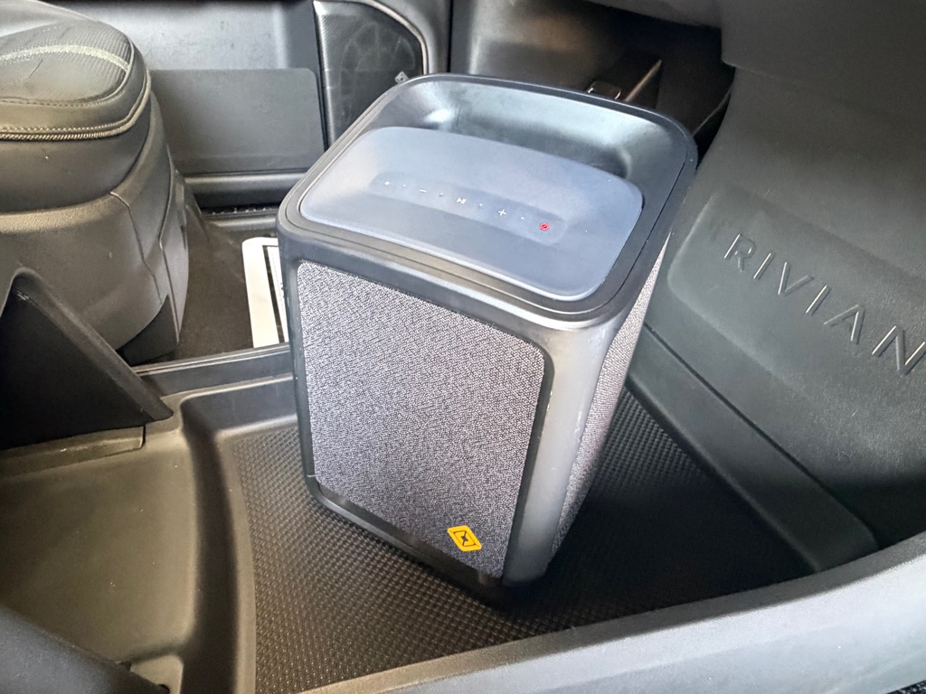 Photo 49 of this RIVIAN R1S