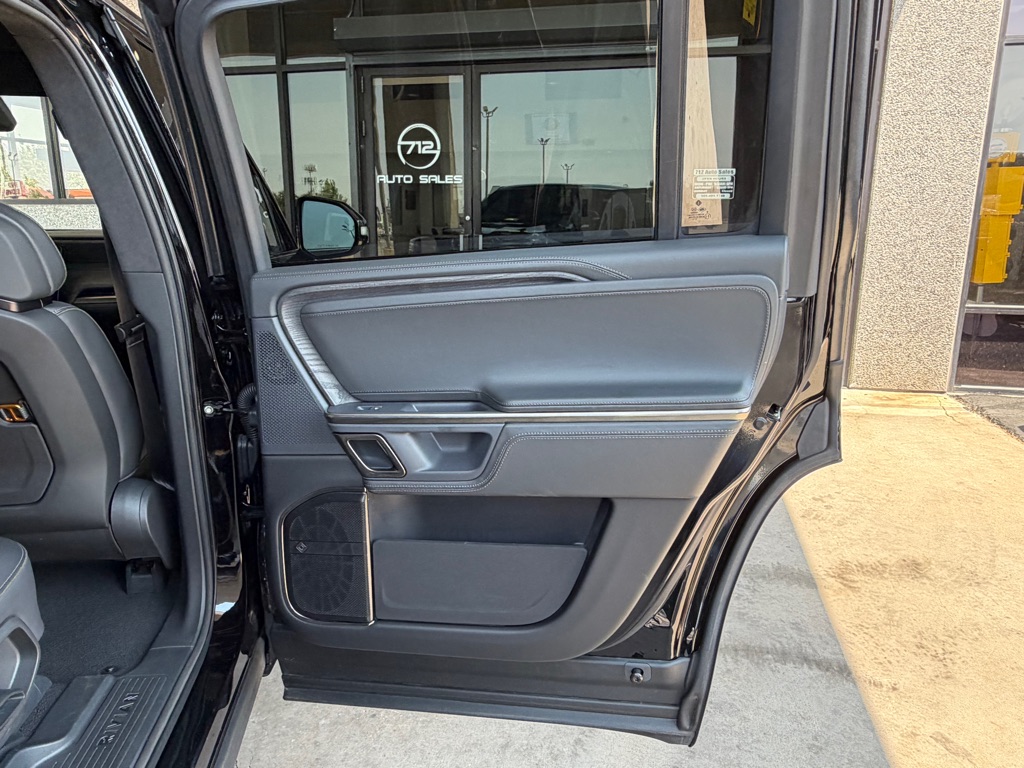 Photo 43 of this RIVIAN R1S