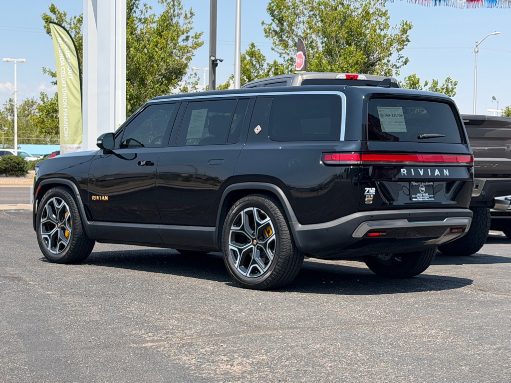 Photo 57 of this RIVIAN R1S