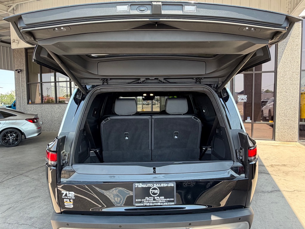 Photo 32 of this RIVIAN R1S