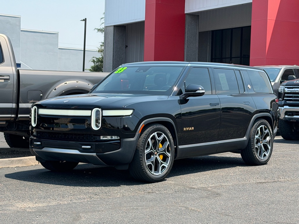 Photo 54 of this RIVIAN R1S