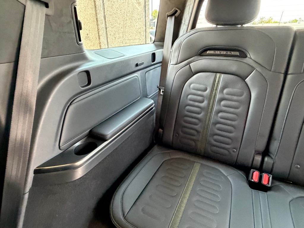 Photo 29 of this RIVIAN R1S