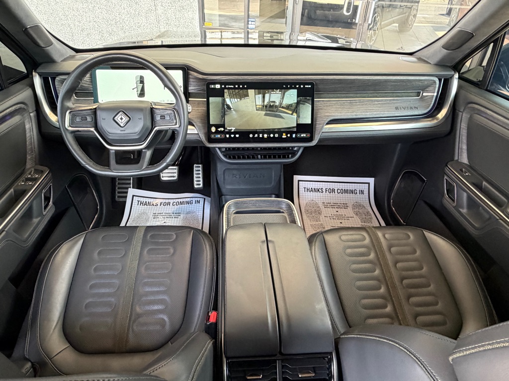 Photo 25 of this RIVIAN R1S