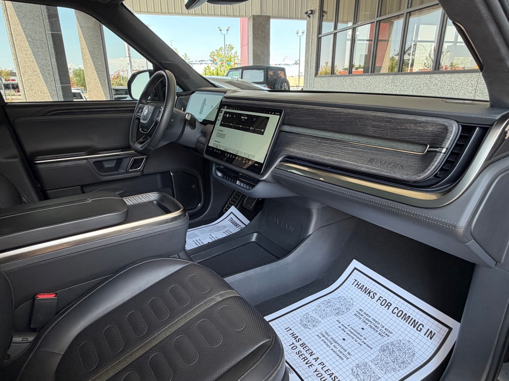 Photo 46 of this RIVIAN R1S