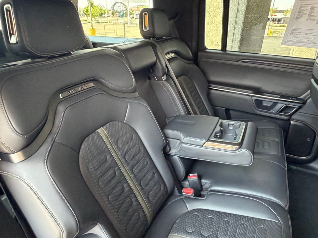 Photo 41 of this RIVIAN R1S