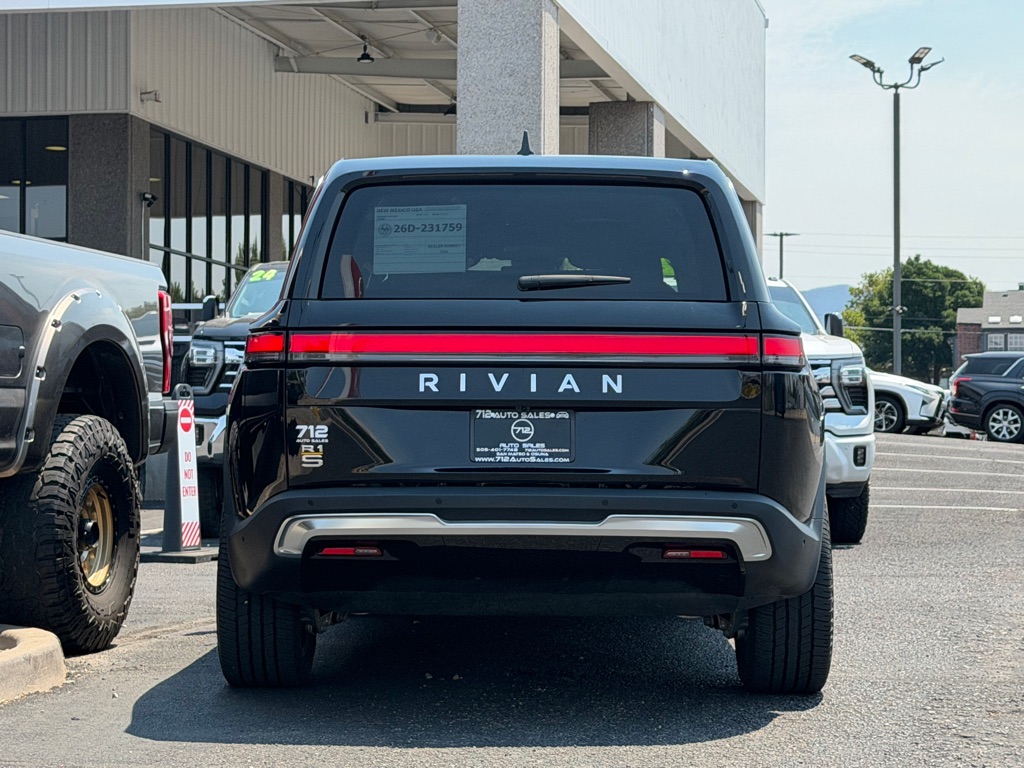 Photo 59 of this RIVIAN R1S