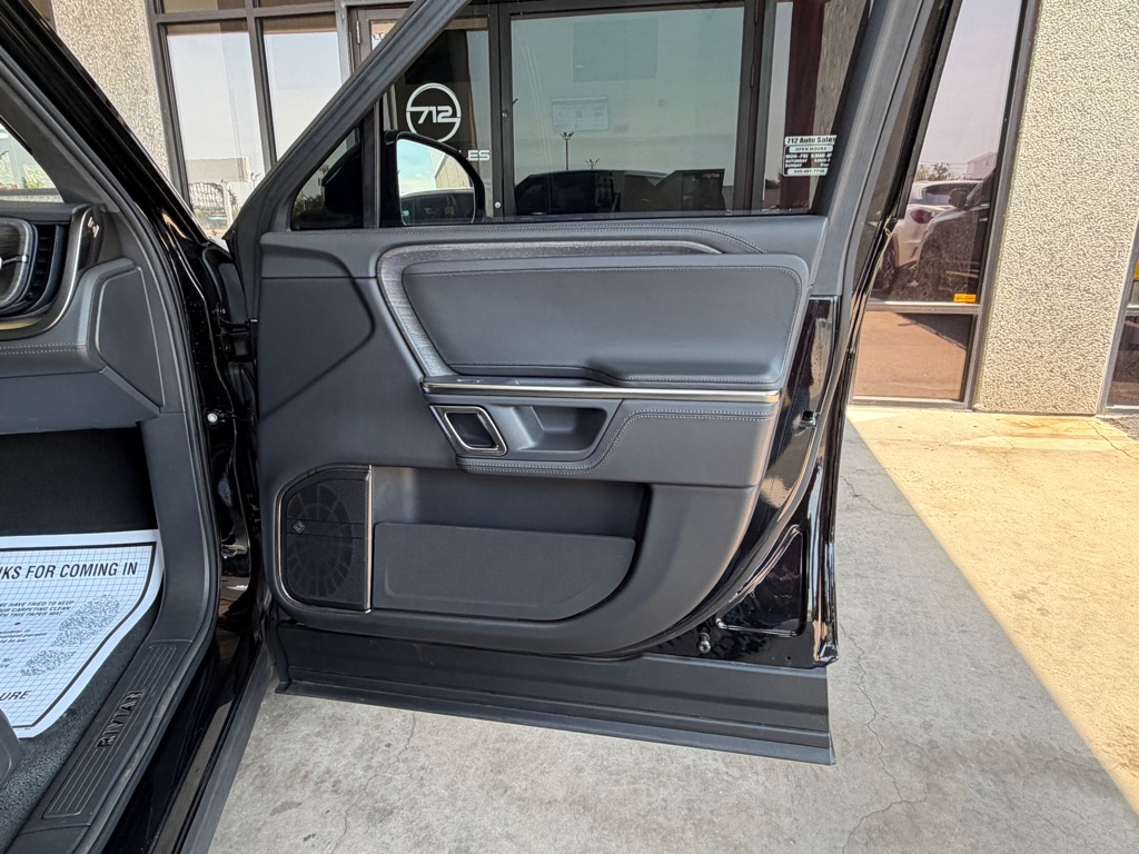 Photo 50 of this RIVIAN R1S