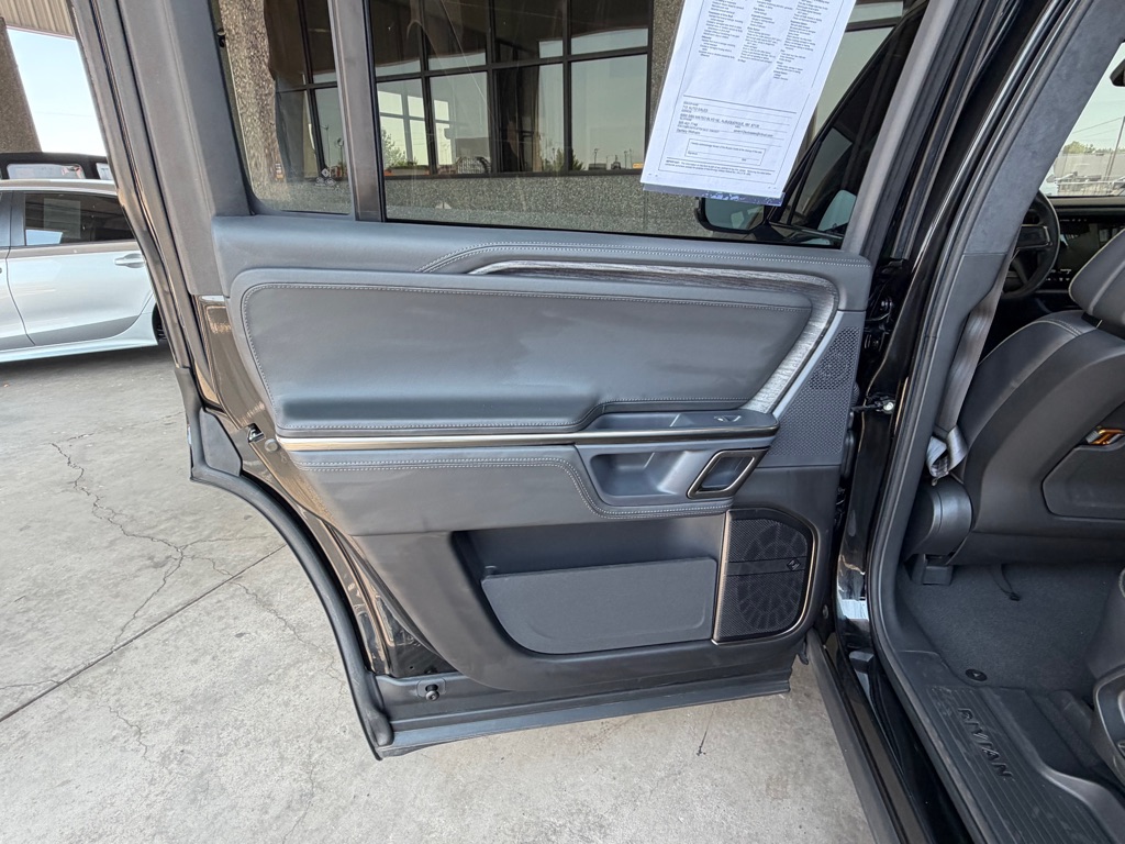 Photo 31 of this RIVIAN R1S