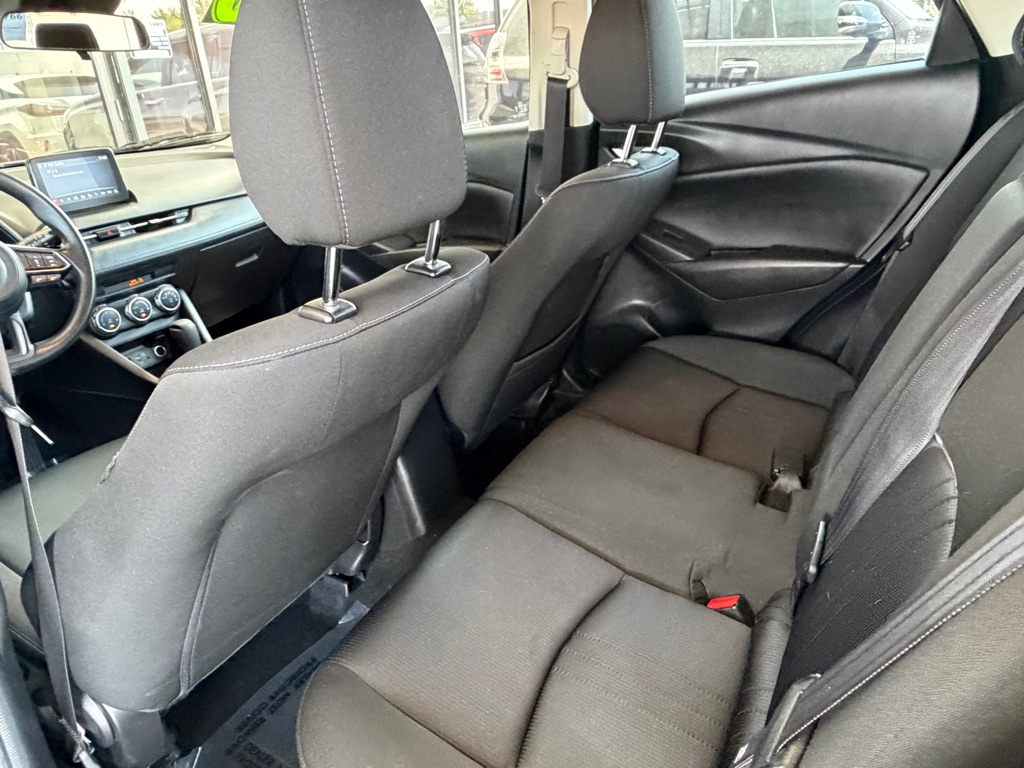 Photo 21 of this MAZDA CX-3