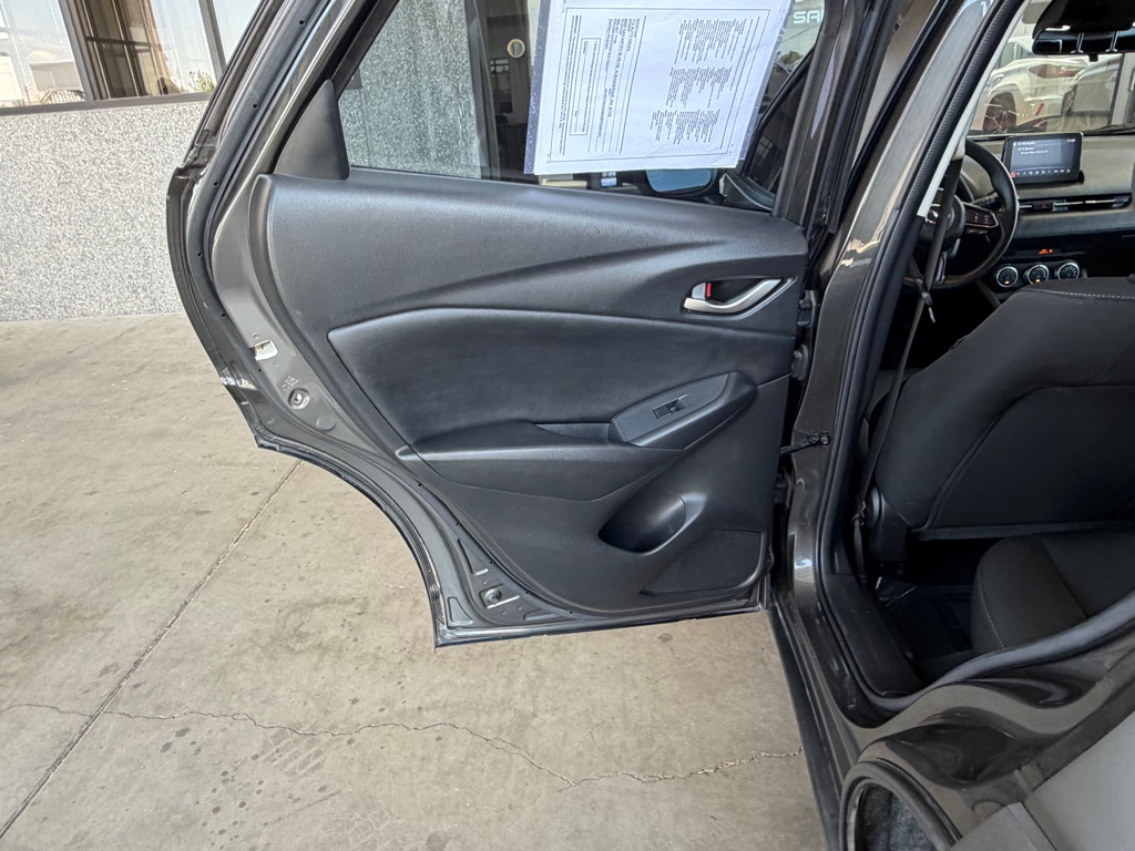Photo 23 of this MAZDA CX-3