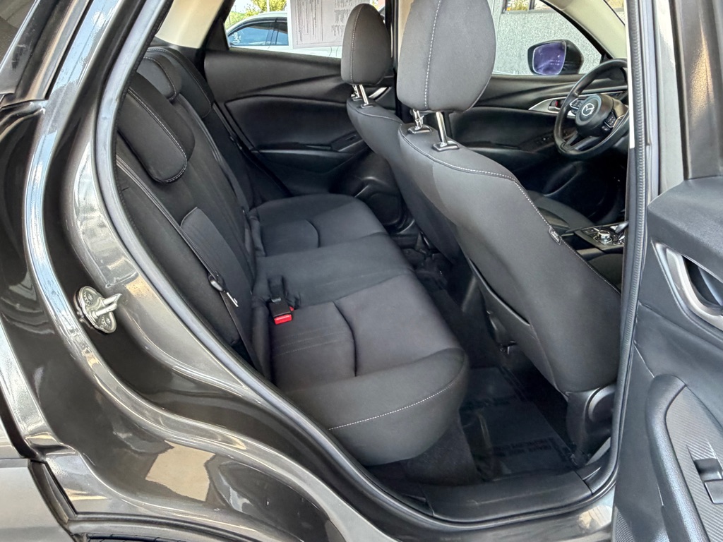 Photo 27 of this MAZDA CX-3