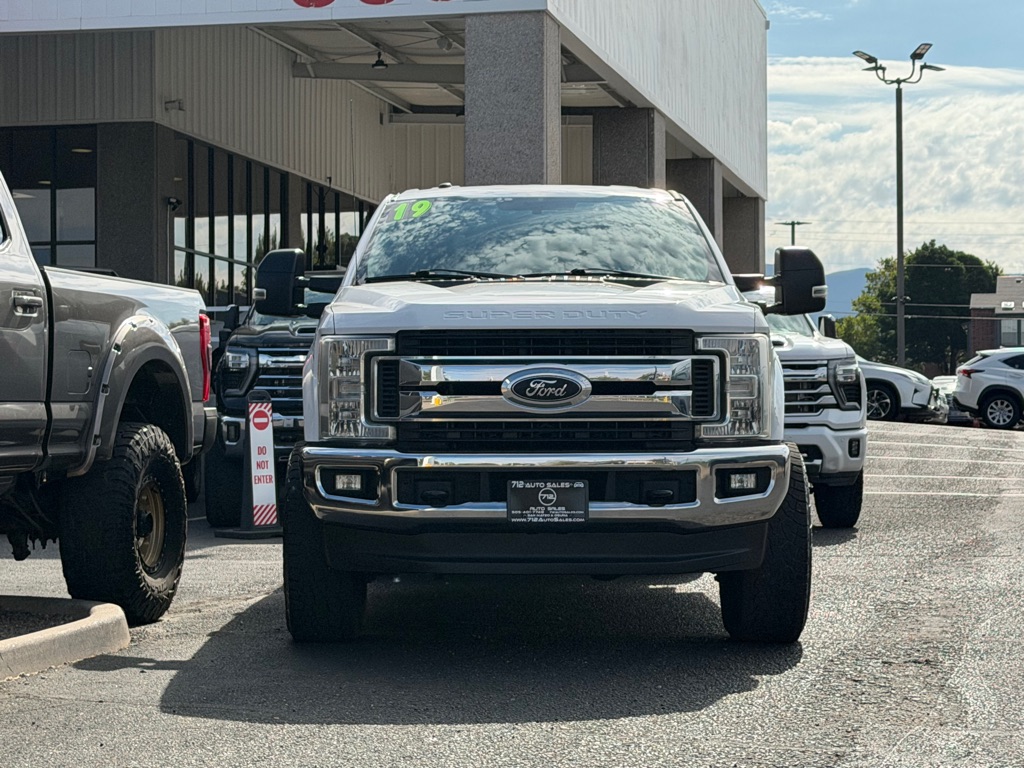 Photo 38 of this FORD F250