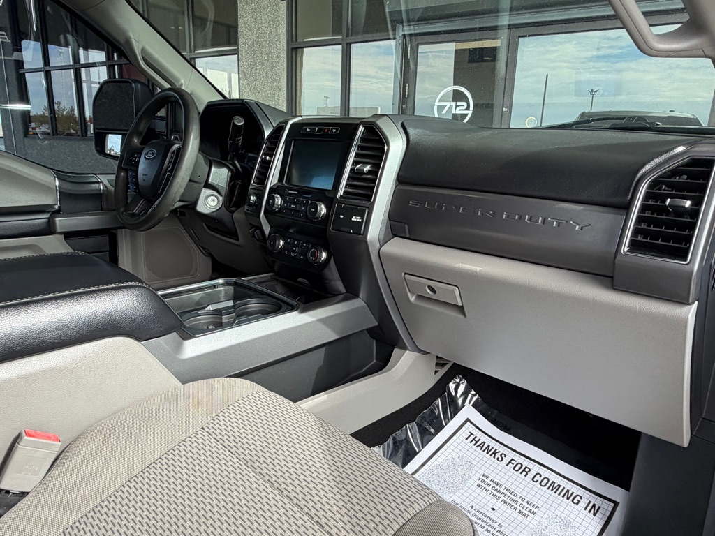 Photo 35 of this FORD F250