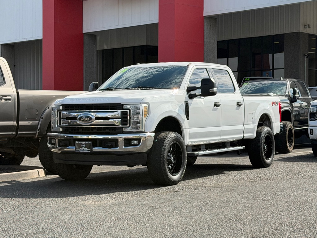 Photo 40 of this FORD F250
