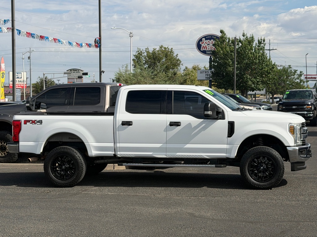 Photo 3 of this FORD F250