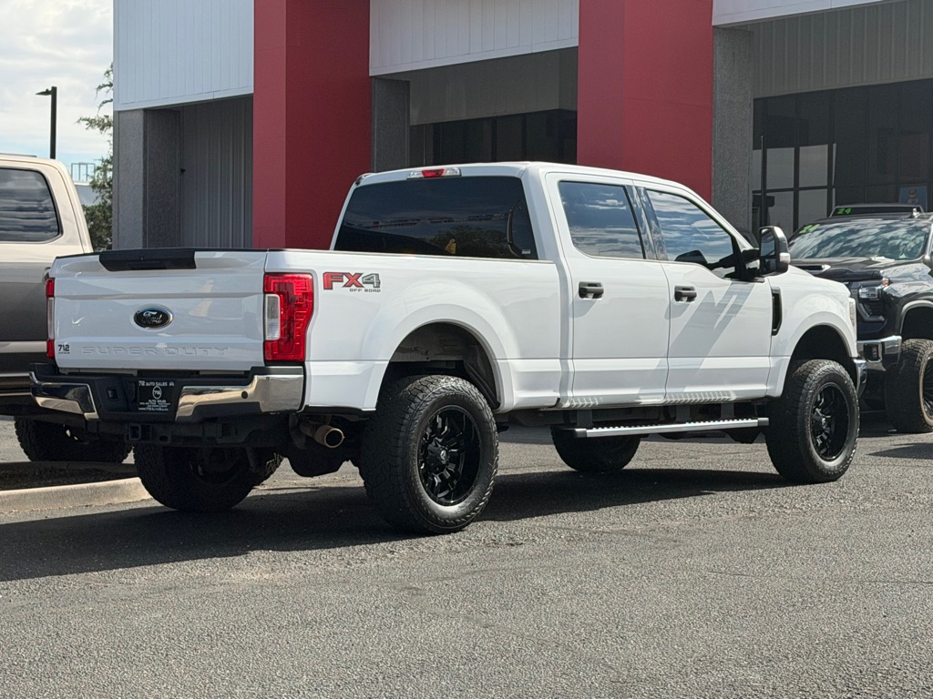 Photo 48 of this FORD F250