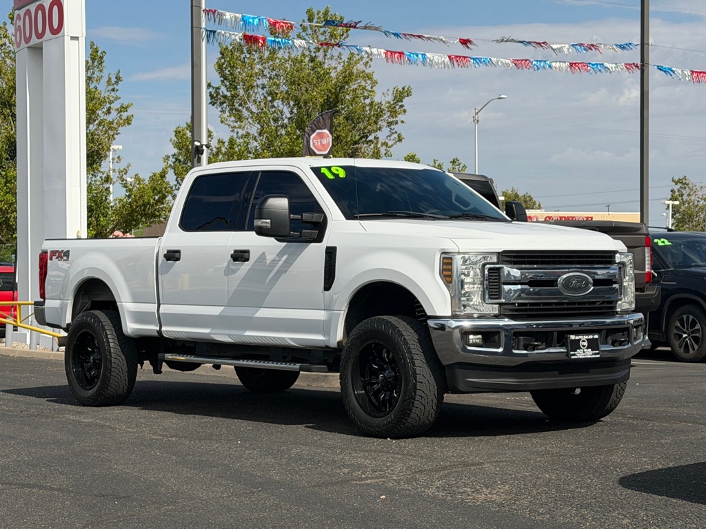 Photo 52 of this FORD F250