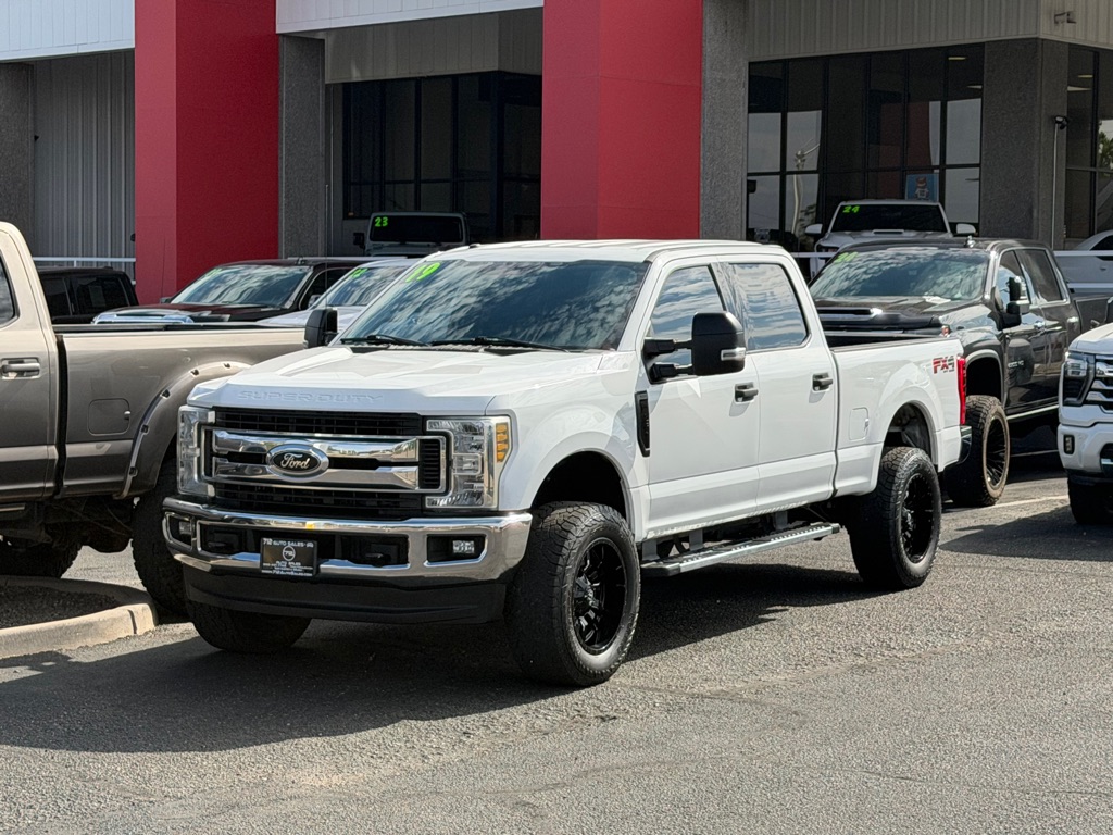 Photo 39 of this FORD F250