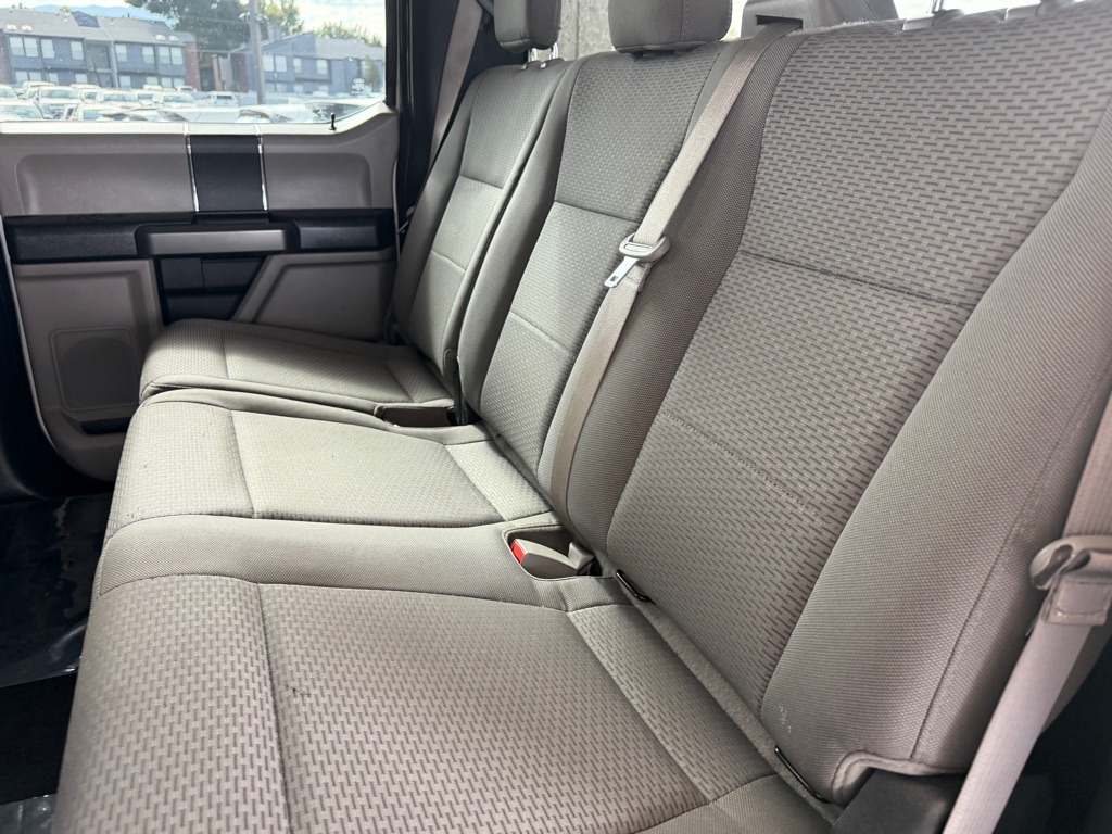 Photo 22 of this FORD F250