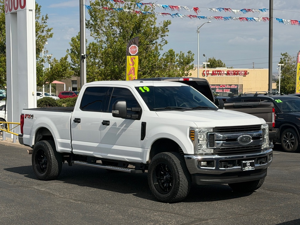 Photo 4 of this FORD F250