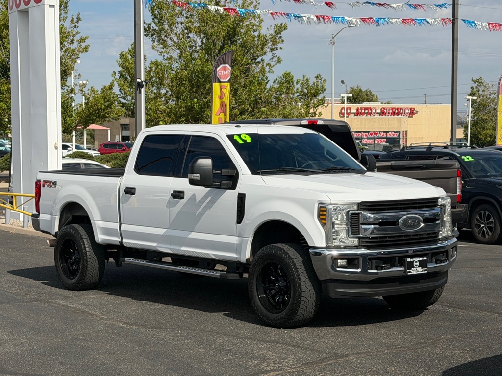 Photo 51 of this FORD F250