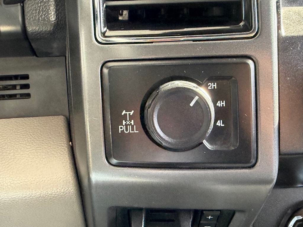 Photo 15 of this FORD F250