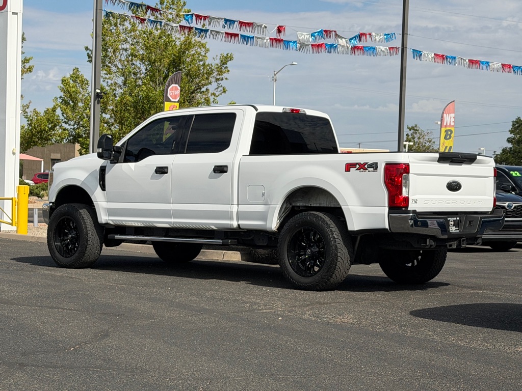Photo 44 of this FORD F250