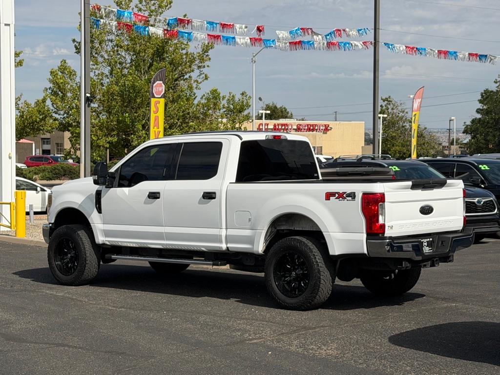 Photo 43 of this FORD F250