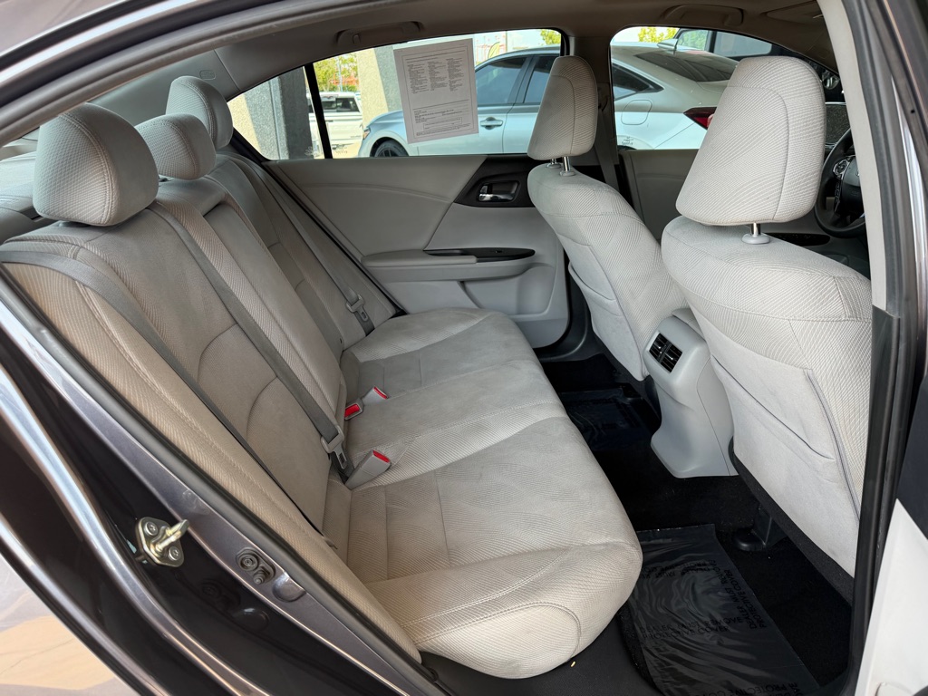 Photo 31 of this HONDA ACCORD
