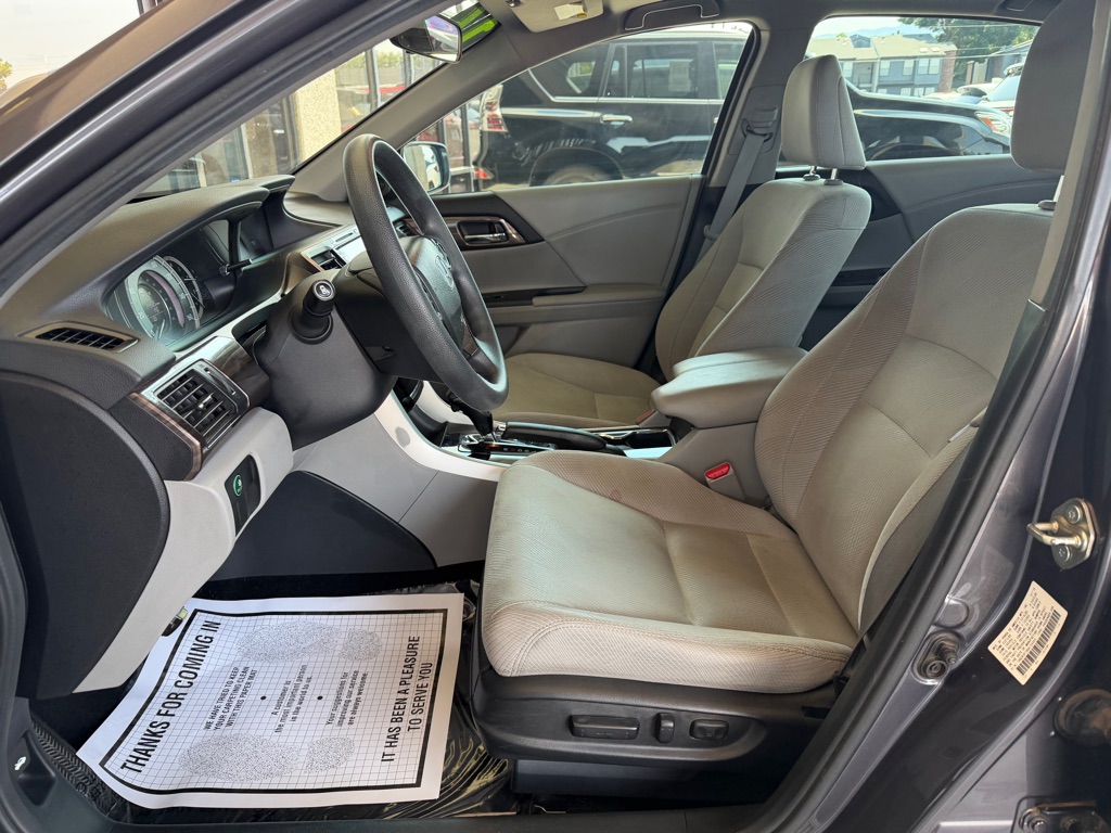 Photo 5 of this HONDA ACCORD