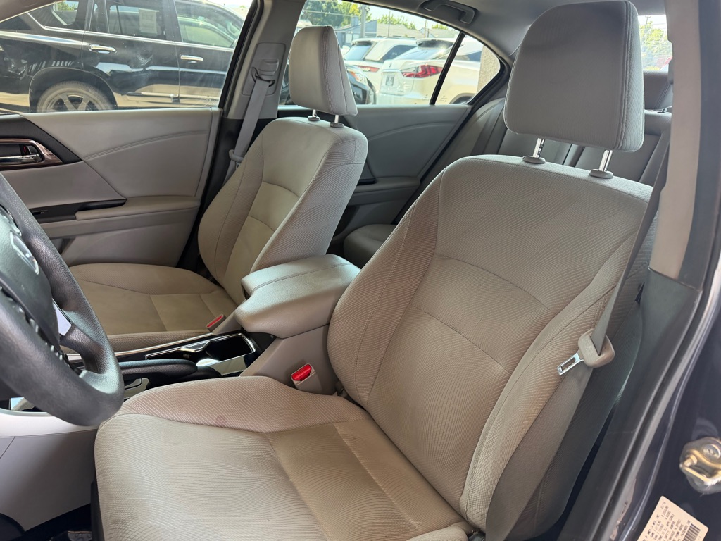 Photo 6 of this HONDA ACCORD