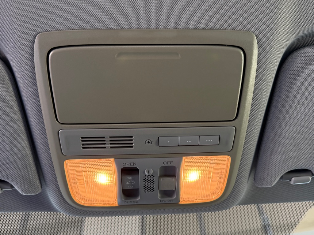 Photo 18 of this HONDA ACCORD