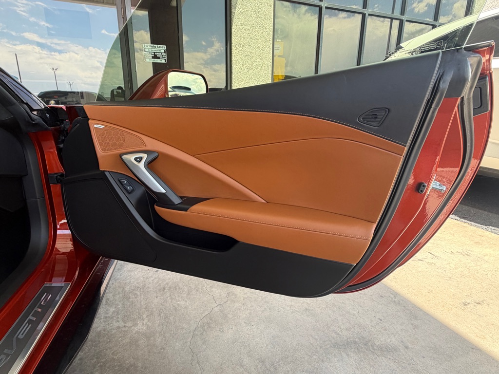 Photo 26 of this CHEVROLET CORVETTE